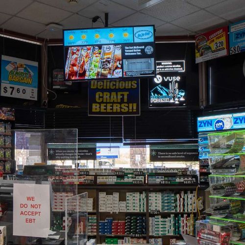 Digital Signage for Convenience Stores Wallboard
